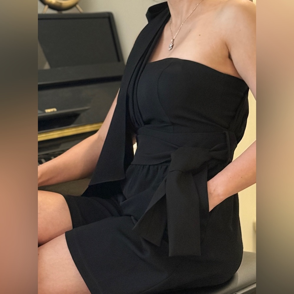 Elegant Black Strapless Dress